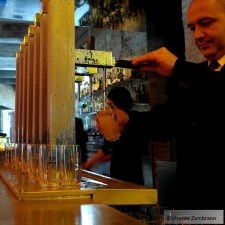 Imagen: Vicente Zambrano Beer-pulling expert
